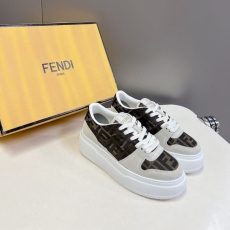 Fendi Low Shoes